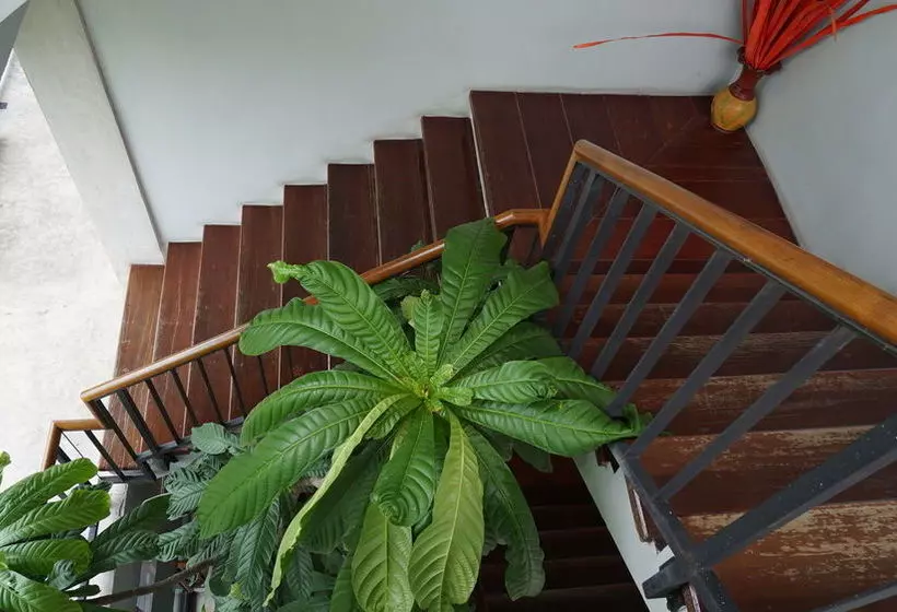 هتل Thongtha Residence