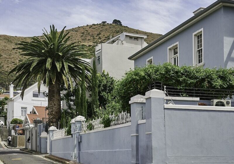 Пансион Harpers House