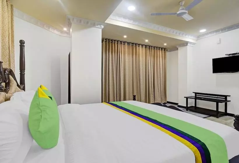 ホテル Treebo Jheel Mahal