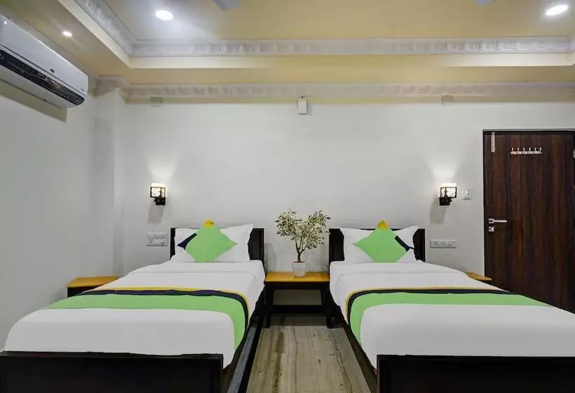 ホテル Treebo Jheel Mahal