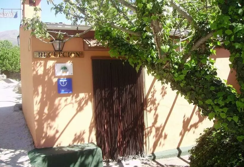 Albergue Turistico Valle Del Ambroz