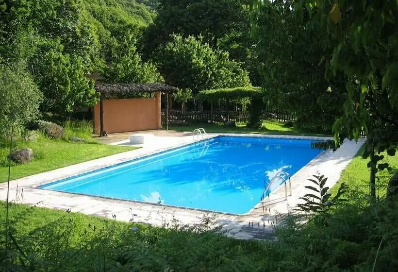 Albergue Turistico Valle Del Ambroz