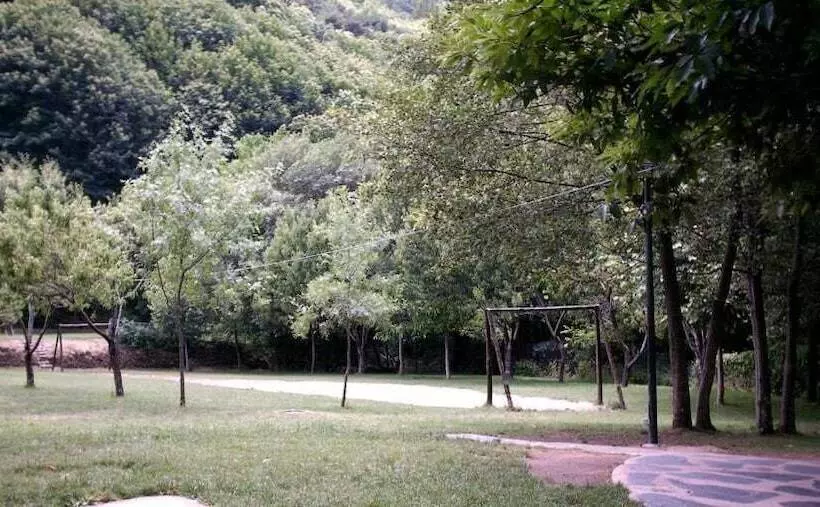 Albergue Turistico Valle Del Ambroz