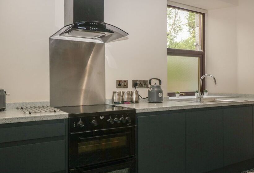 تختخواب و صبحانه Hillcrest