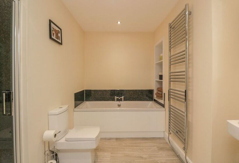 تختخواب و صبحانه Hillcrest