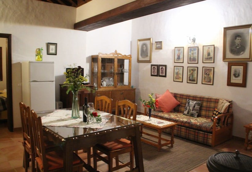 Casas Rurales Los Marantes