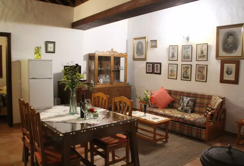 Casas Rurales Los Marantes