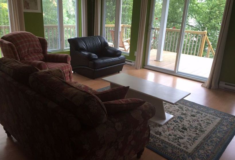 Chalet Les Fables Du Lac Lafontaine