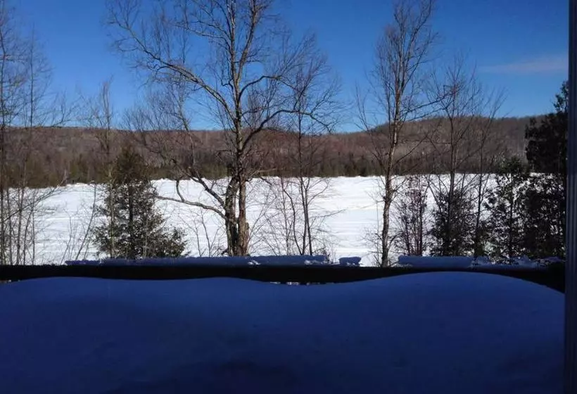 Chalet Les Fables Du Lac Lafontaine