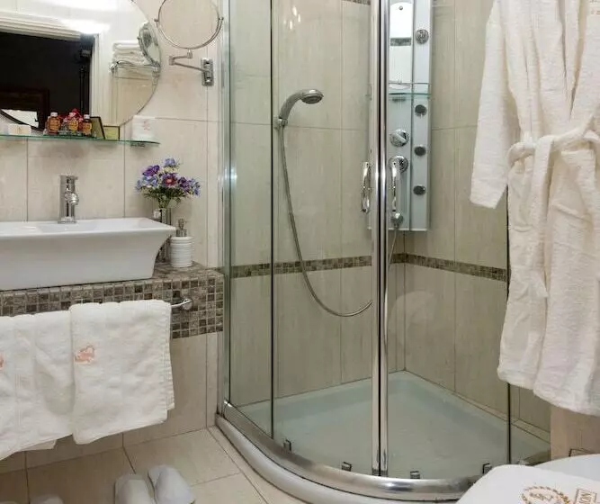 Enavlion Hotel Batagianni