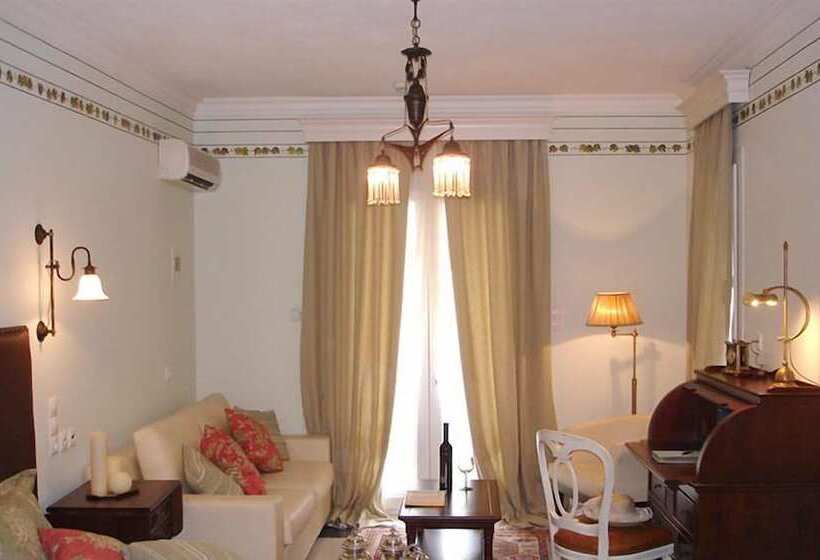 Enavlion Hotel Batagianni