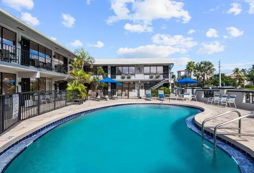 هتل Avalon Resort Of Deerfield Beach