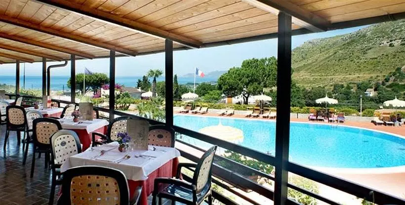 Hotelli Costa Di Kair Ed Din