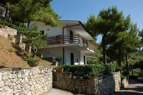 Hotelli Costa Di Kair Ed Din