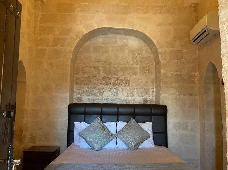 هتل Dara Konağı