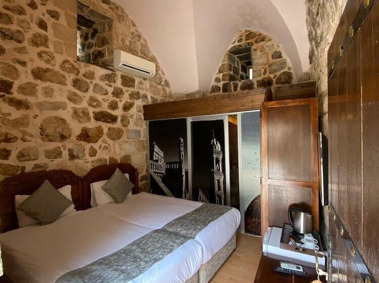 هتل Dara Konağı