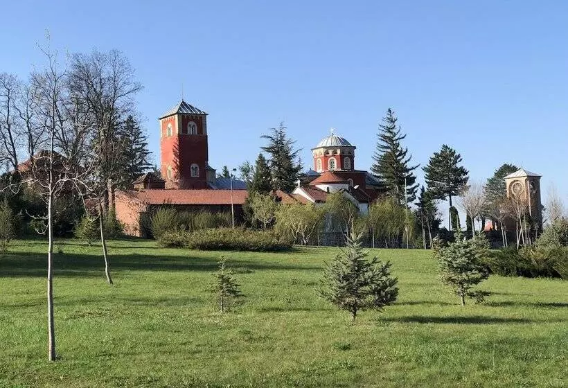 هتل Djerdan