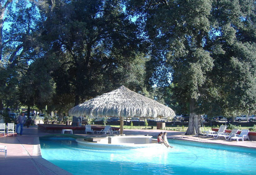 Отель Hacienda Santa Veronica