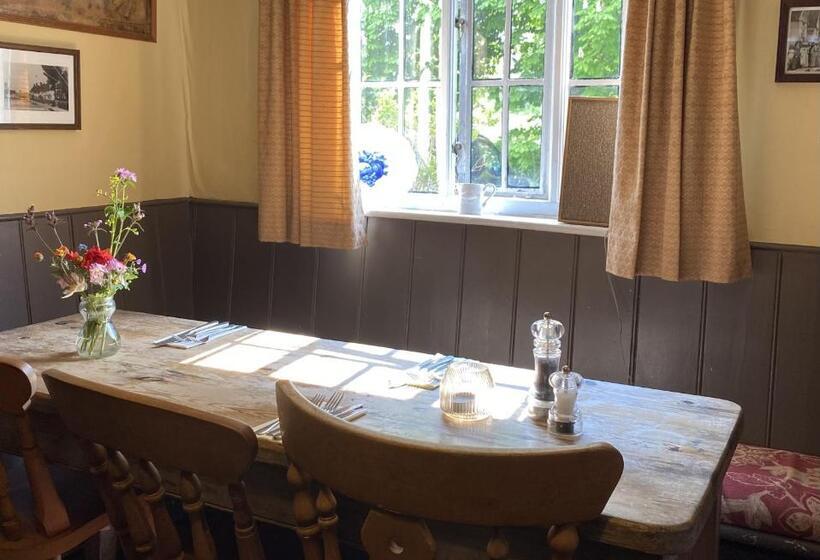 בית מלון כפרי Kings Head Low House