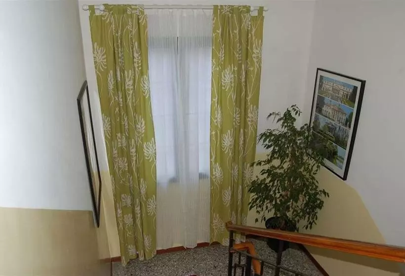 هتل Venice Suites