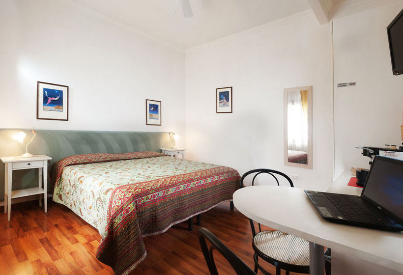 בית מלון כפרי Venice Suites