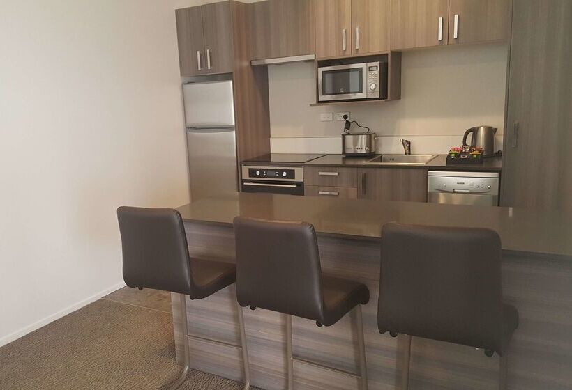 فندق Ramada Suites By Wyndham Queenstown Remarkables Park