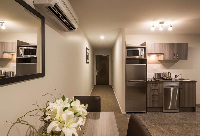 فندق Ramada Suites By Wyndham Queenstown Remarkables Park