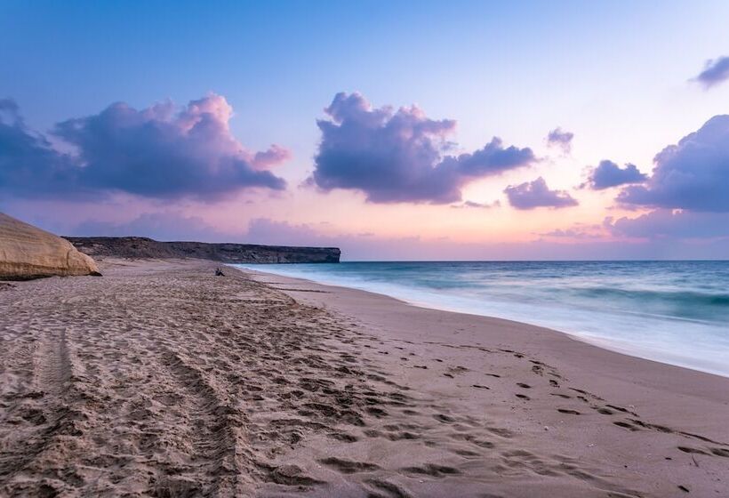 هتل Ras Al Jinz Turtle Reserve