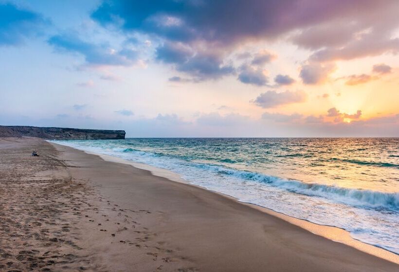 هتل Ras Al Jinz Turtle Reserve