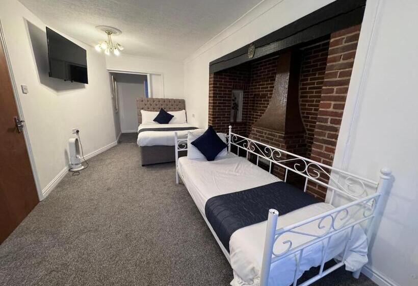 펜션 All Seasons Gatwick Guest House & Parking