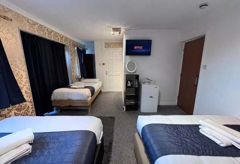 ペンション All Seasons Gatwick Guest House & Parking