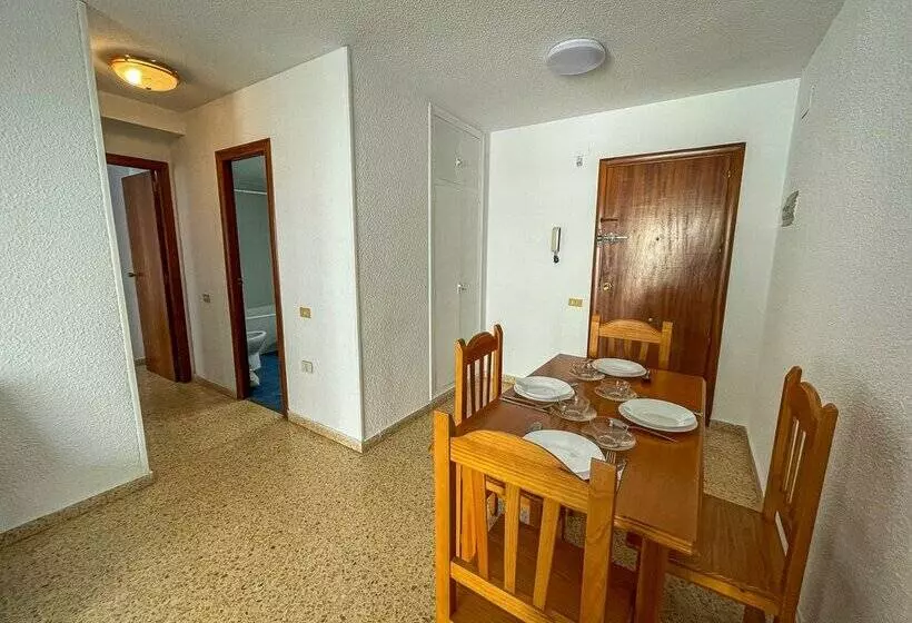 Apartamentos Oromar 3000