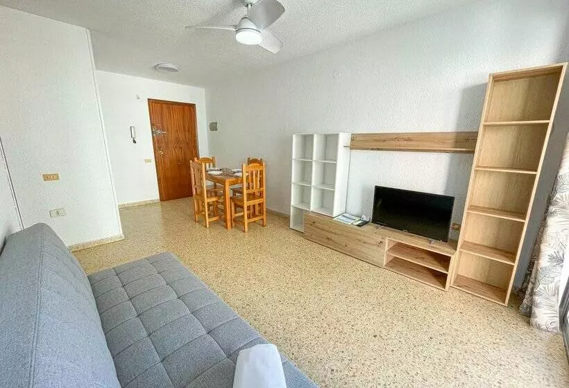 Apartamentos Oromar 3000
