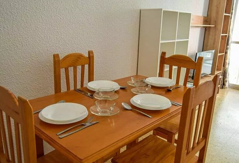 Apartamentos Oromar 3000