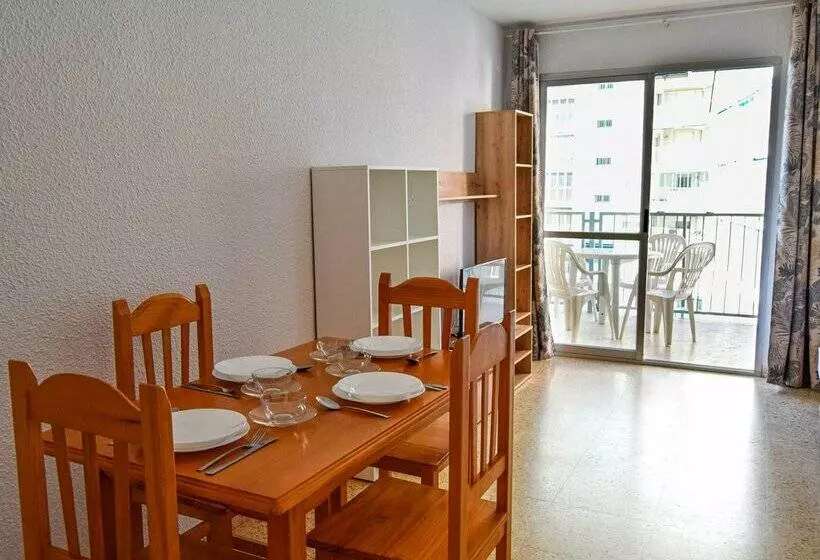 Apartamentos Oromar 3000