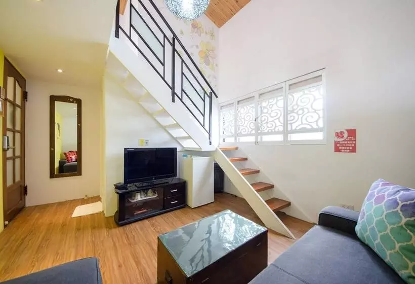 هاستل Tainan Travel Inn   Chenggong Univ