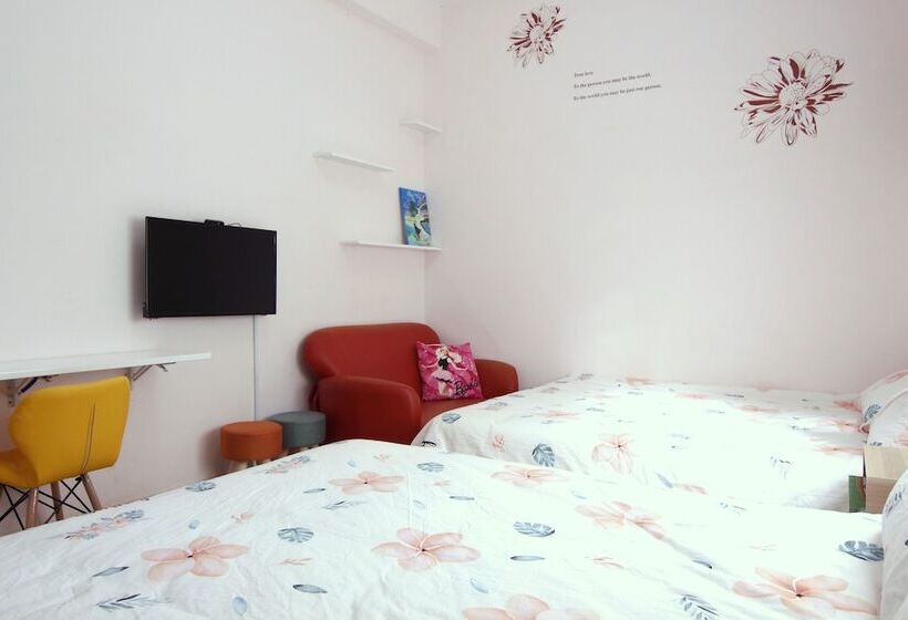 هاستل Tainan Travel Inn Chenggong Univ