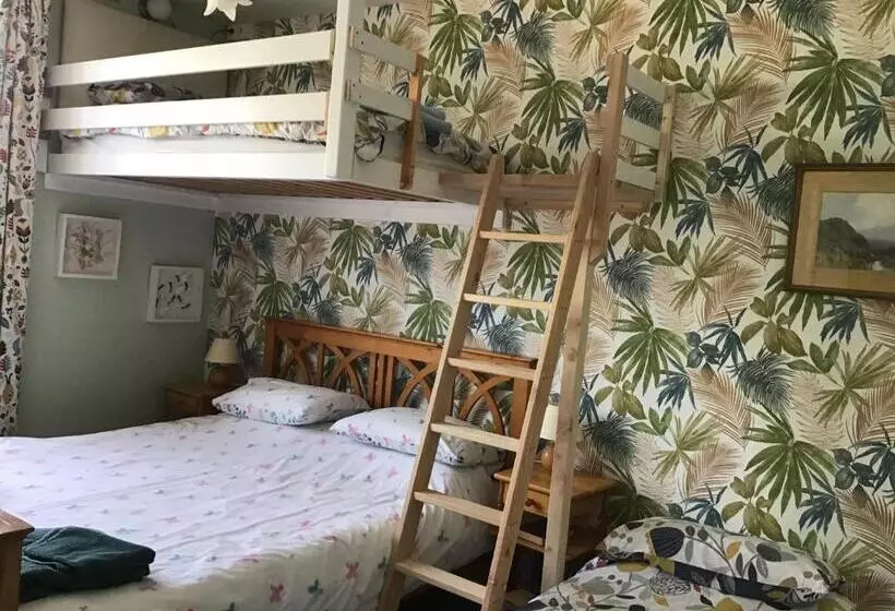 Aamiaismajoitus (B&B) Webb S Of Glomel