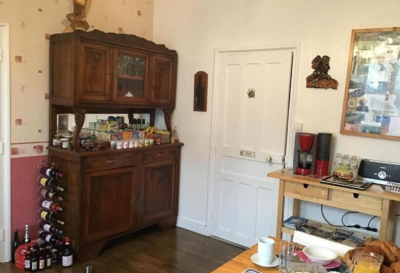 Bed and Breakfast Webb S Of Glomel