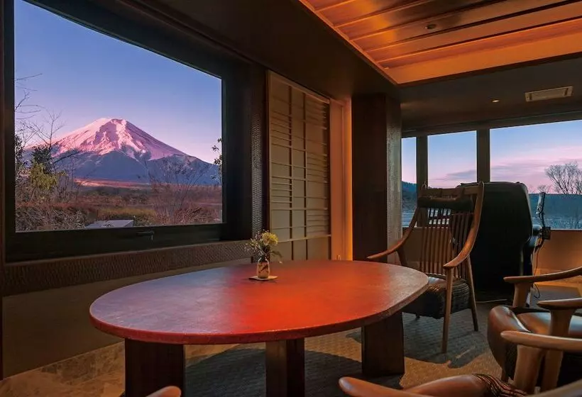 Hotelli Fujisan Onsen Bessho Sasa