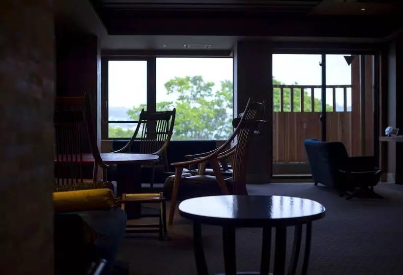 Hotelli Fujisan Onsen Bessho Sasa