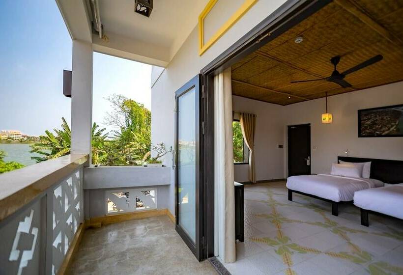 هتل Green Grass Land Villa