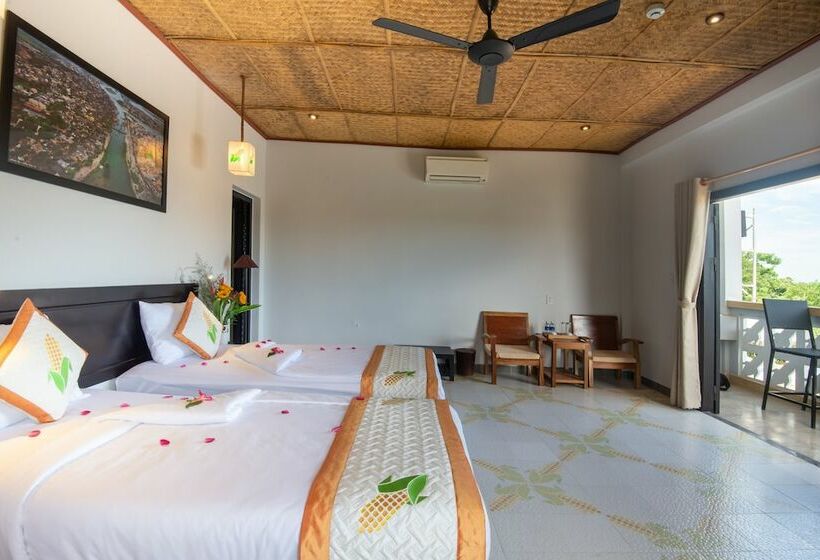 هتل Green Grass Land Villa