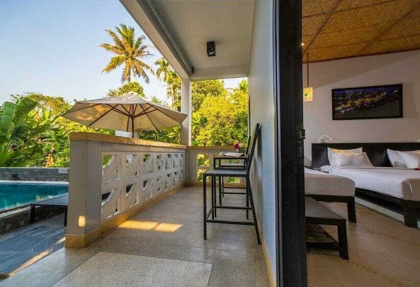 هتل Green Grass Land Villa