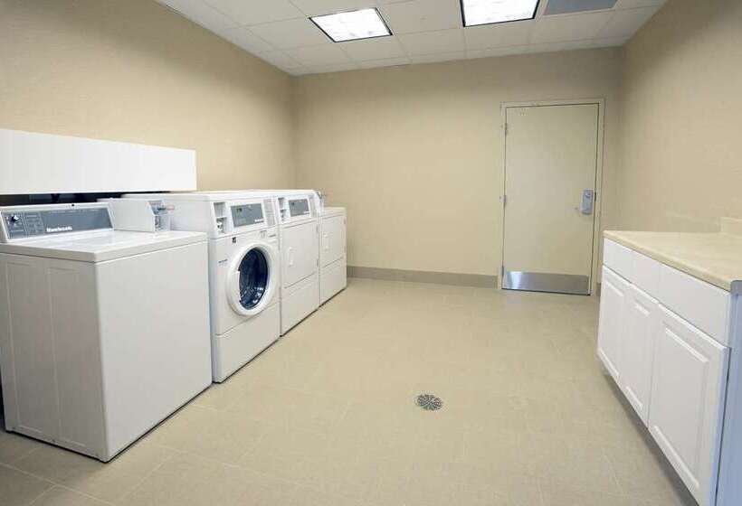 ホテル Hampton Inn & Suites Cincinnati / Kenwood