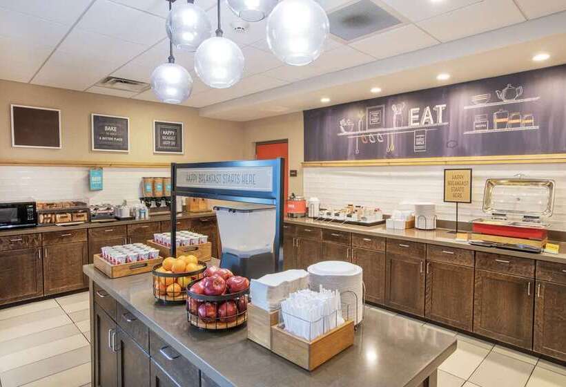 ホテル Hampton Inn & Suites Cincinnati / Kenwood