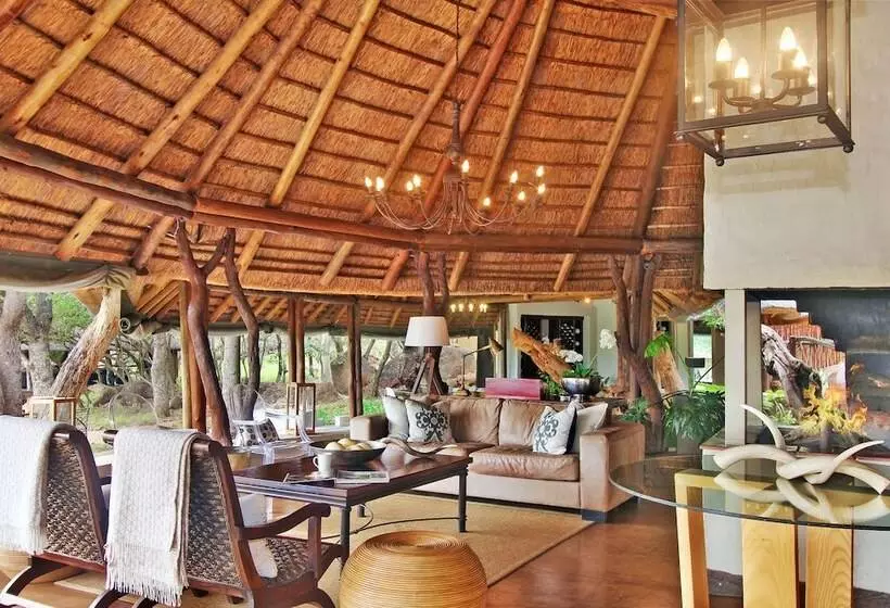 Hotelli Itaga Luxury Private Game Lodge