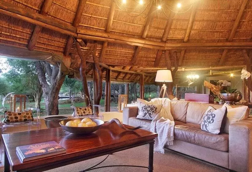 Hotelli Itaga Luxury Private Game Lodge