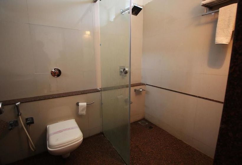 Hotel Oyo Premium Gondal Road Nh27