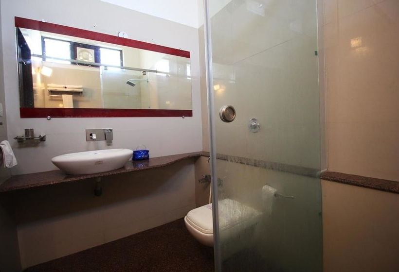 Hotel Oyo Premium Gondal Road Nh27